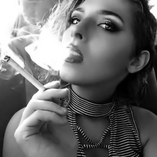 bdsmlr-141733-8vO0x7yhhK
