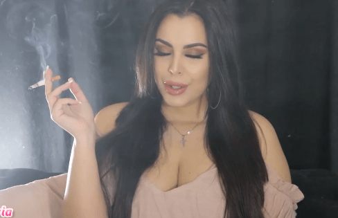 3 cigarettes in 10 minutes Speed Smoking – Sweet Maria