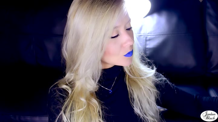 Blue lips, a Rothmans and a Marlboro – JordanBlack