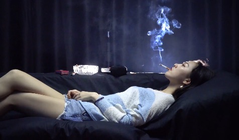 A Real Chinese Chainsmoker