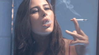 Adja Chain Smoking Girl