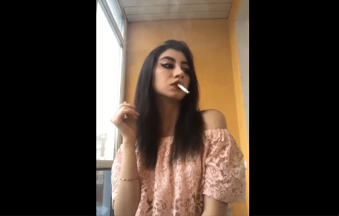 Anastasia – I smoke two Marlboro red in a row
