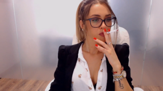 Anya – Smoking Girls Webcam Cigarette fetish