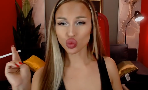 BarbaraTill Smoking Camgirl