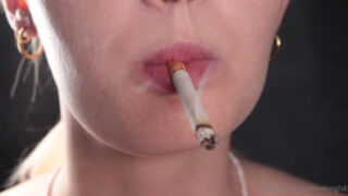 Close up smoking – SmokingFabi