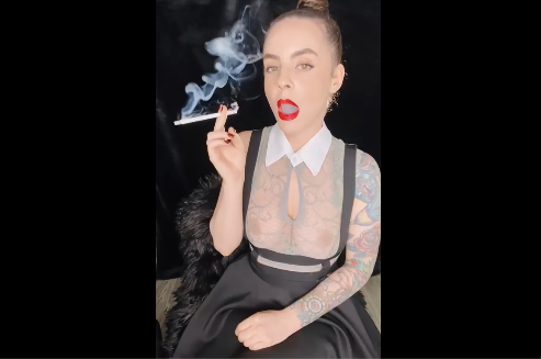 Dani Lynn Smoking Fetish Clip #3