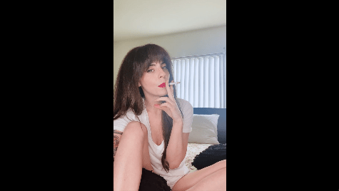 Dani Lynn Smoking Fetish Clip #5