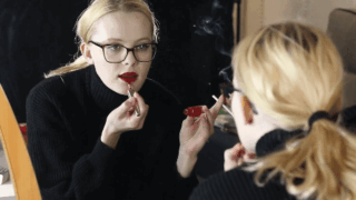 Doing My Makeup while Puffing – SmokingFabi
