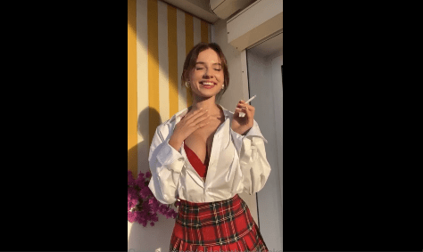 Elizabeth Vasilenka Smoking Fetish