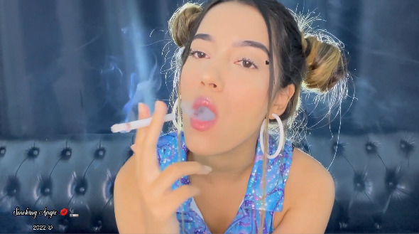 AbbieCat – Abbie & Elizabeth Chatting While Smoking