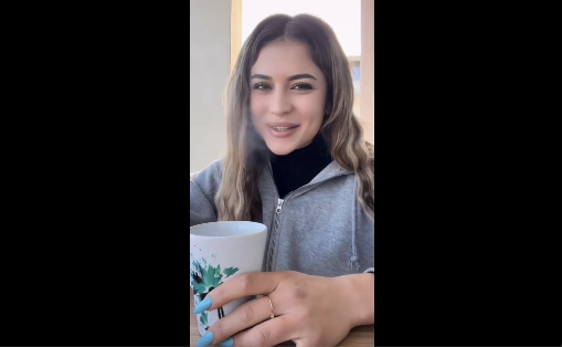 Mira hot Turkish girl smoking live #1