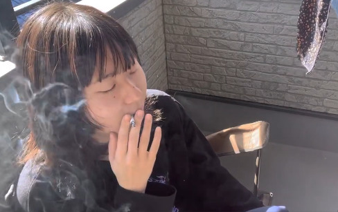 I wonder why cigarettes when I wake up are so delicious