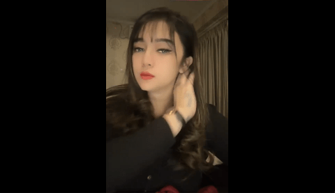 Smoking indonesian Teen on instagram live 10