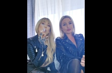 Kinkerbell23 – OF Smoking Compilation 5