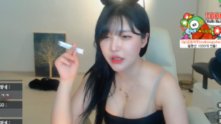 Korean Girl are on another level of addiction