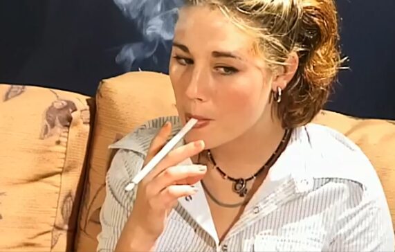 Long Cigarette – ModelsUpClose