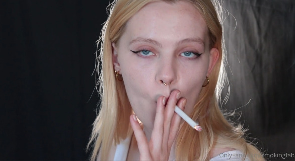 Marlboro Red – Smoking Fabi