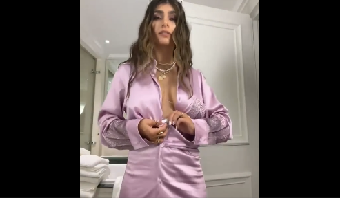 Mia Khalifa Pre Shower Nude Striptease Leak