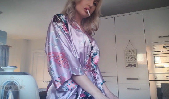 MissKiki Onlyfans Smoking #8