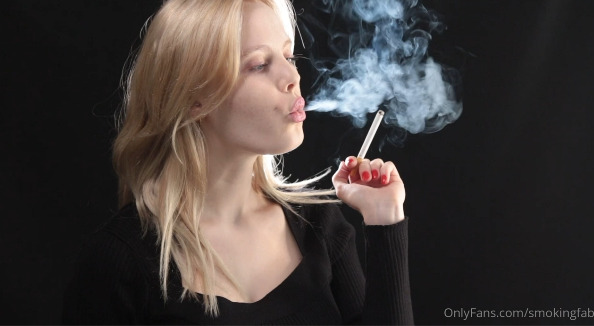 My lungs need it so much – SmokingFabi