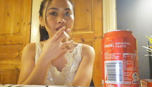 Noodles midnight snacks with Cola – Mary Pinay