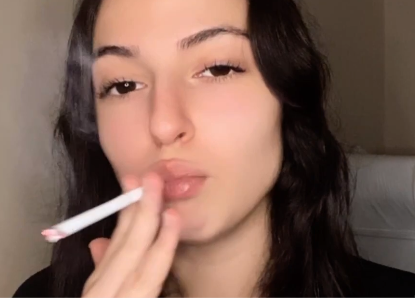 Cute Turkish Girl Smoking on Instagram Live