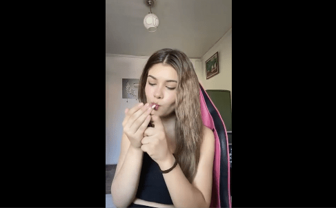 Pretty turkish girl Addicted to the smoke #1