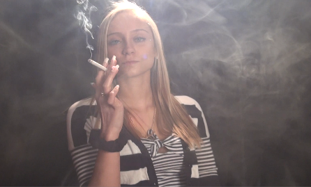 QuebecSmoking Blonde Smoking