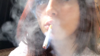 Real Smoking Girl Clip #12