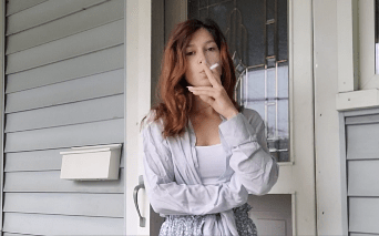 Real Smoking Girl Clip #17