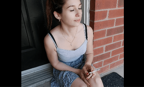 Real Smoking Girl Clip #21