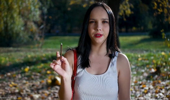 Russian Smokers – Smoking in the autumn park with lovely lady full version