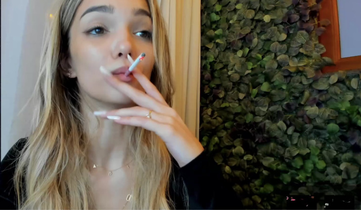 Sassyt33n Smokes and Play #2