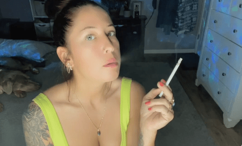 Smoking Virginia Slim with Deep Lungs drags – mamabearasmr