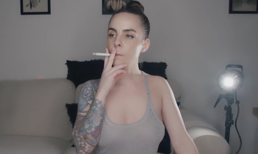 Smoking front of you – Dani Lynn