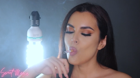 Sweet Maria Deep Smoking Lungs Drags