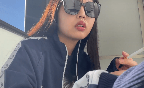 Your feelings aren’t worth that much either – Scent of the moon